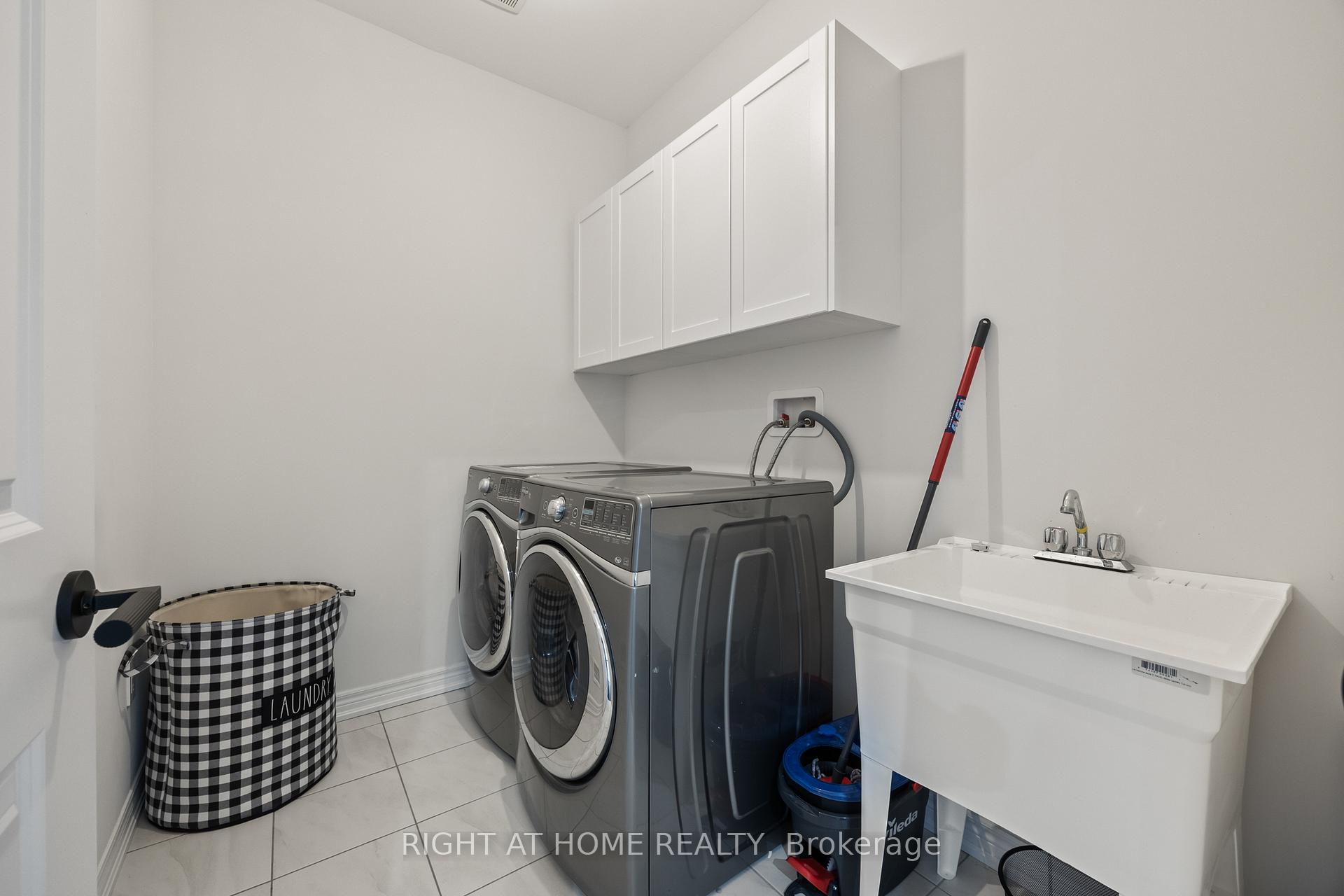 Photo 31 of 59 Ghent Drive, Vaughan, Kleinburg — HOMEH