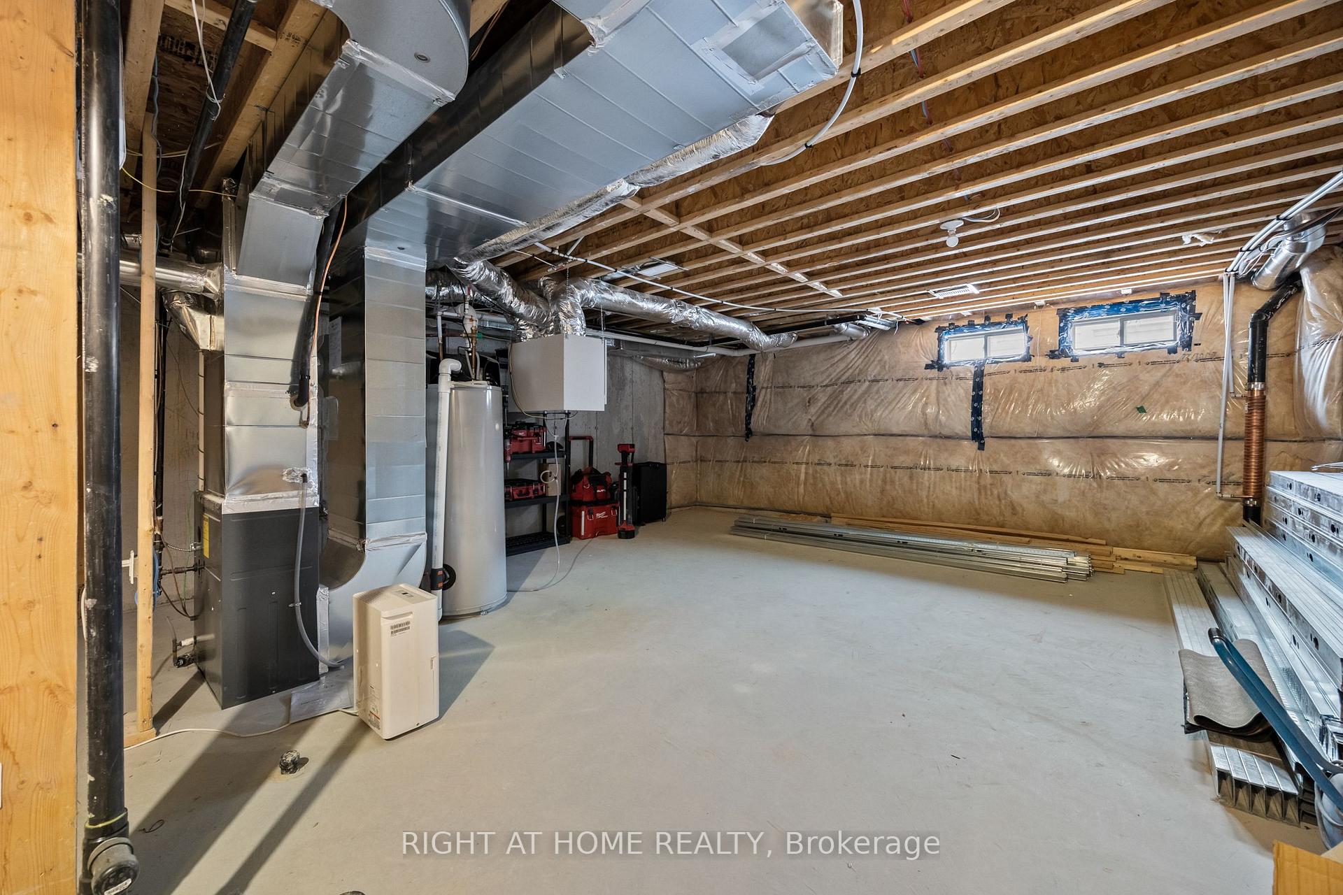 Photo 38 of 59 Ghent Drive, Vaughan, Kleinburg — HOMEH