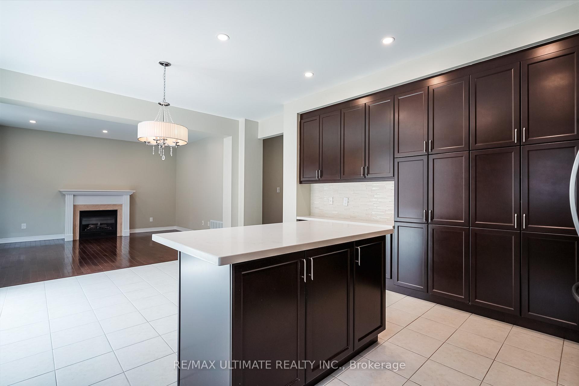 Photo 4 of 86 Hammersly Boulevard, Markham, Wismer — HOMEH