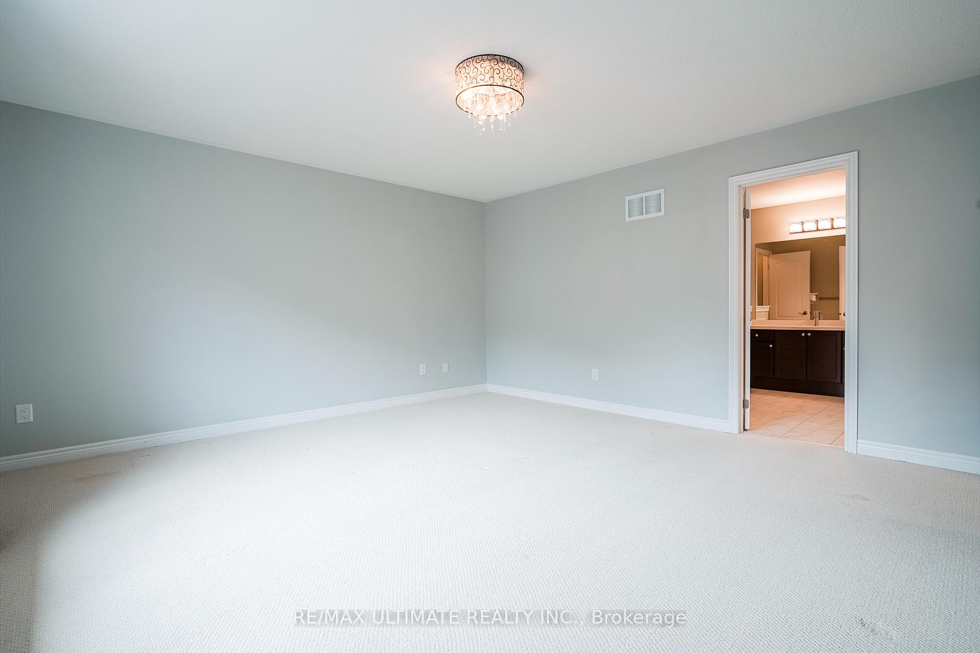 Photo 6 of 86 Hammersly Boulevard, Markham, Wismer — HOMEH