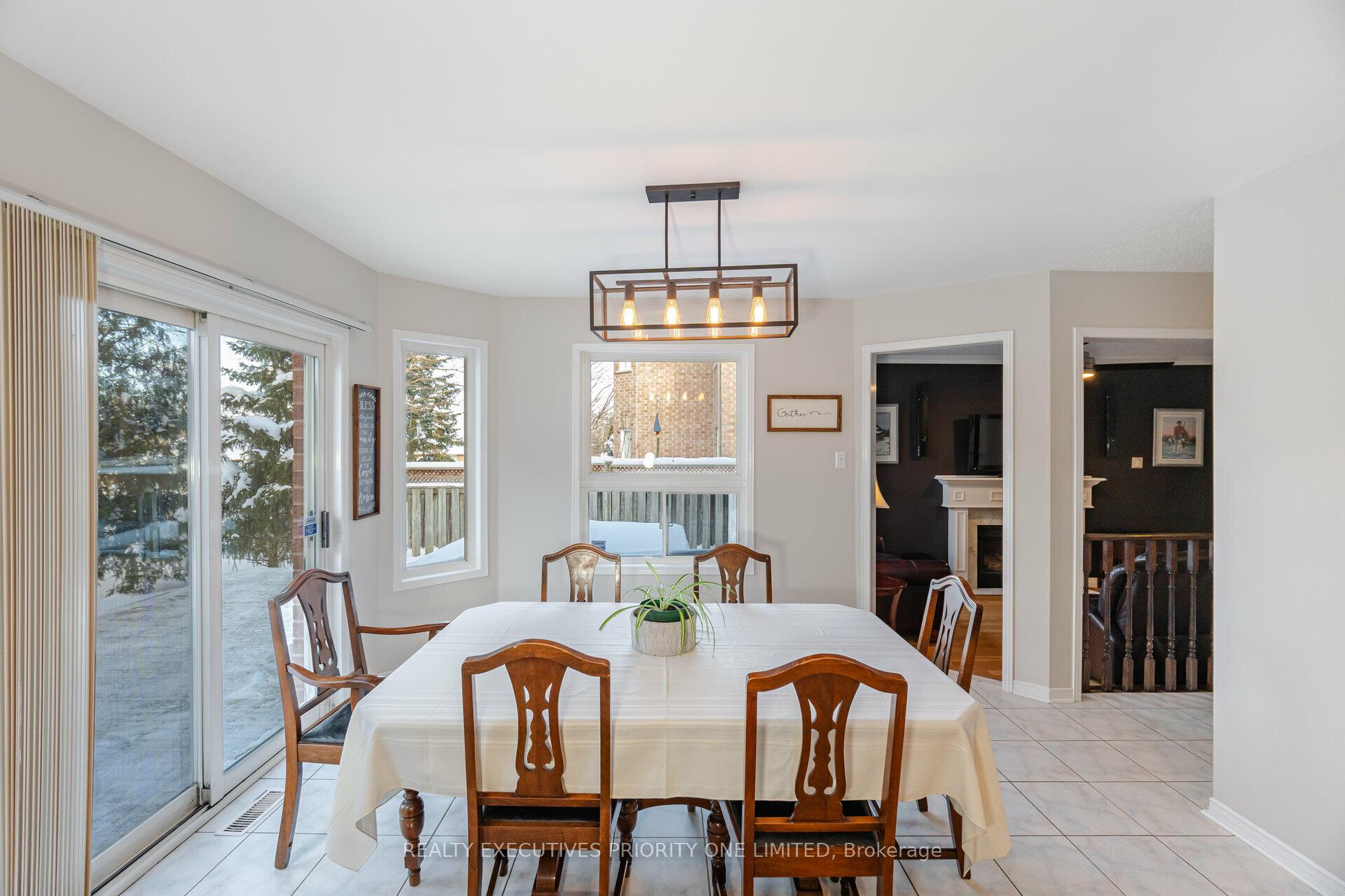 Photo 29 of 366 Cundles Road W, Barrie, Northwest — HOMEH