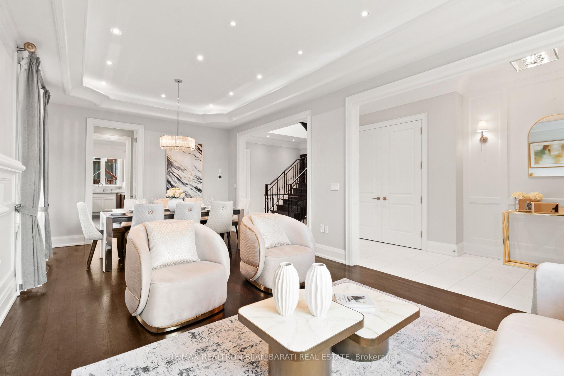 Photo 13 of 61 Meadowview Avenue, Markham, Grandview — HOMEH
