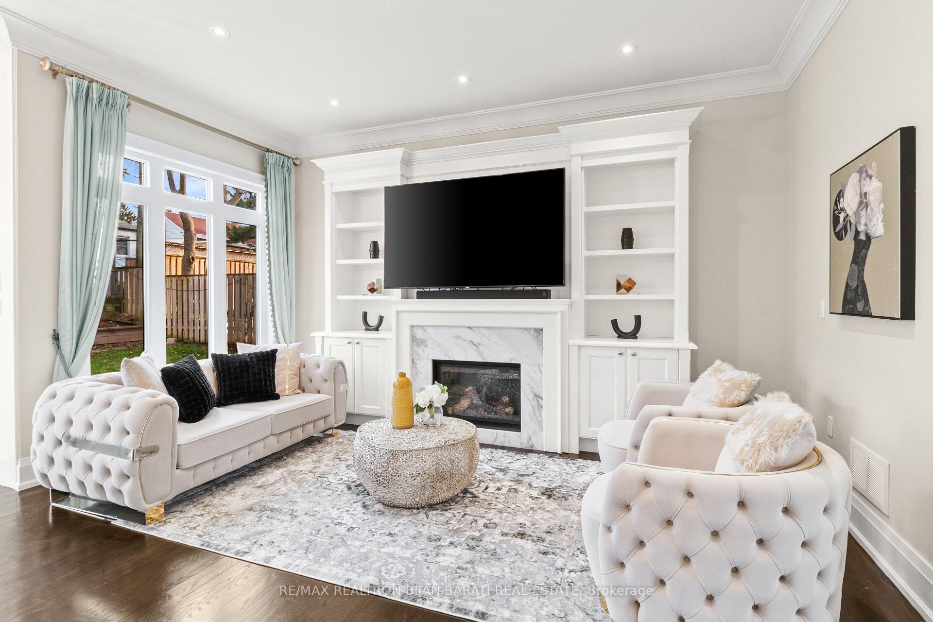 Photo 2 of 61 Meadowview Avenue, Markham, Grandview — HOMEH