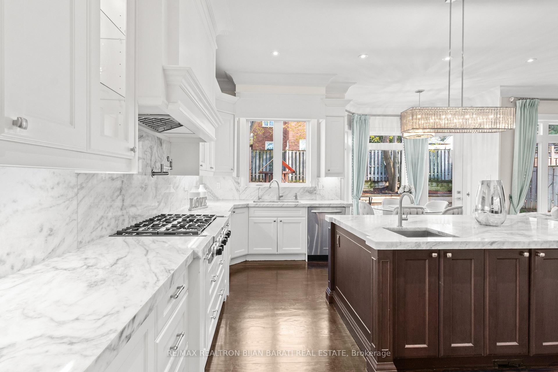 Photo 9 of 61 Meadowview Avenue, Markham, Grandview — HOMEH