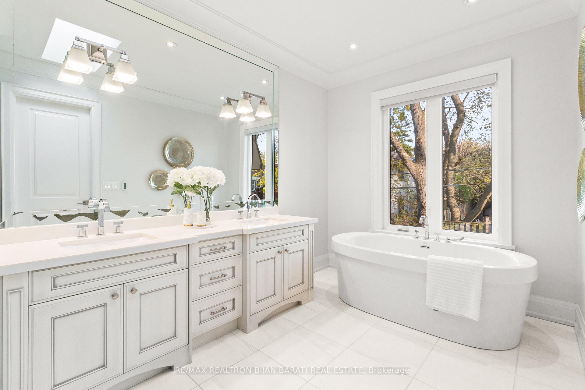 Photo 19 of 61 Meadowview Avenue, Markham, Grandview — HOMEH