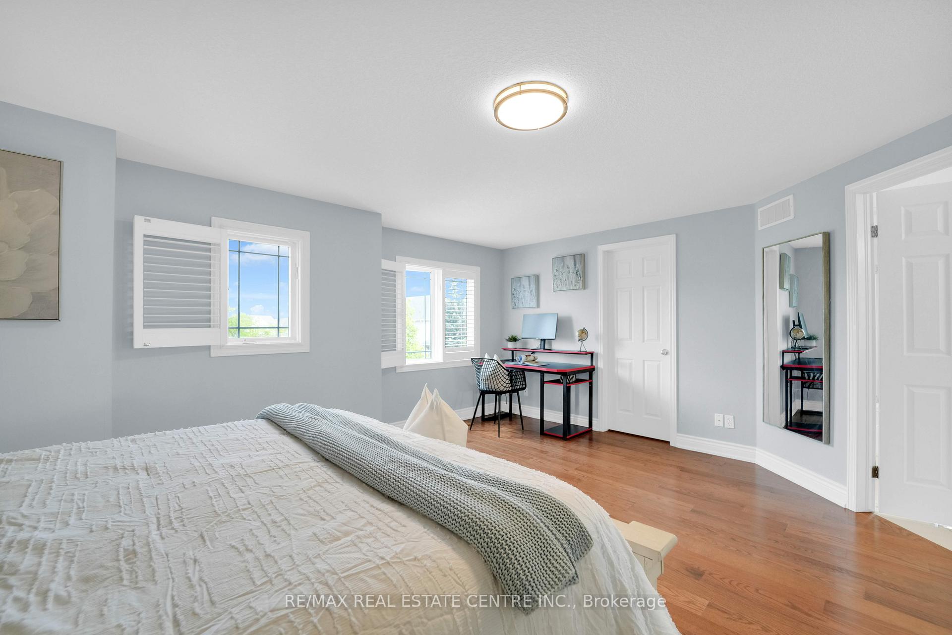 Photo 13 of 557 St Moritz Avenue, Waterloo — HOMEH
