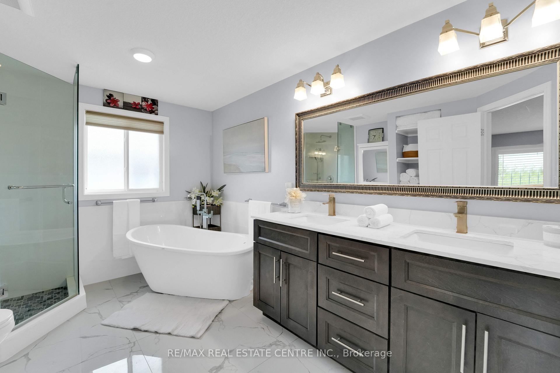 Photo 10 of 557 St Moritz Avenue, Waterloo — HOMEH