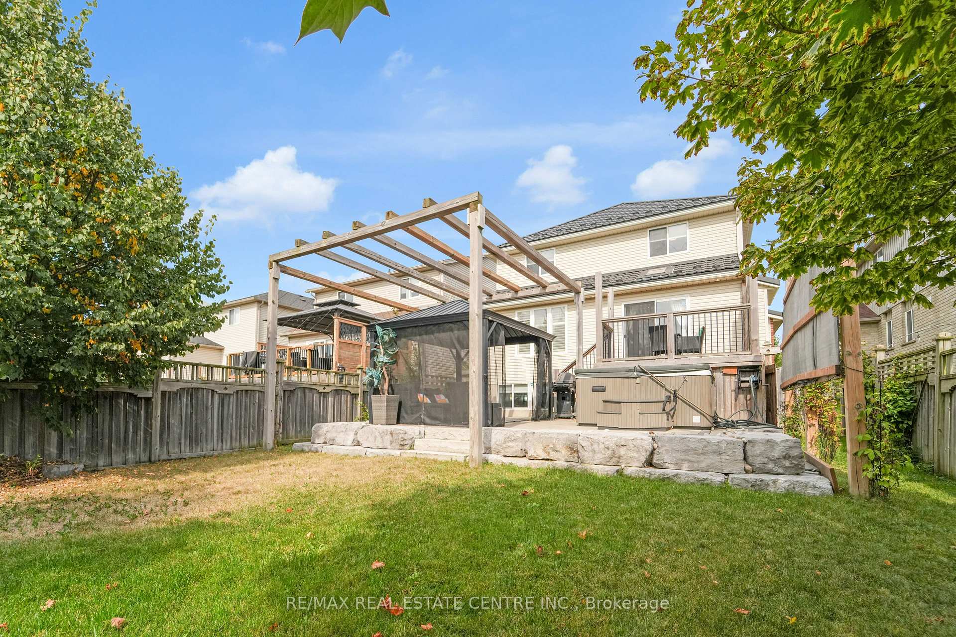 Photo 29 of 557 St Moritz Avenue, Waterloo — HOMEH