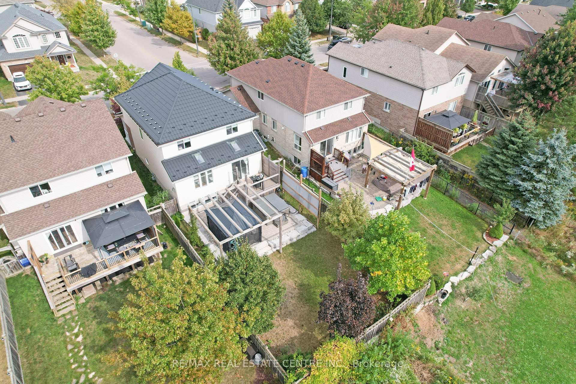 Photo 30 of 557 St Moritz Avenue, Waterloo — HOMEH