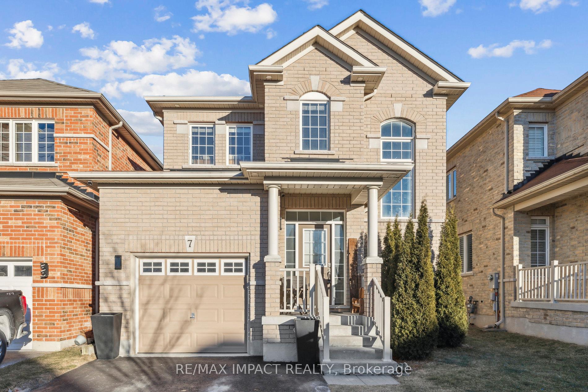 Photo 1 of 7 McDONALD Crescent, Clarington, Newcastle — HOMEH
