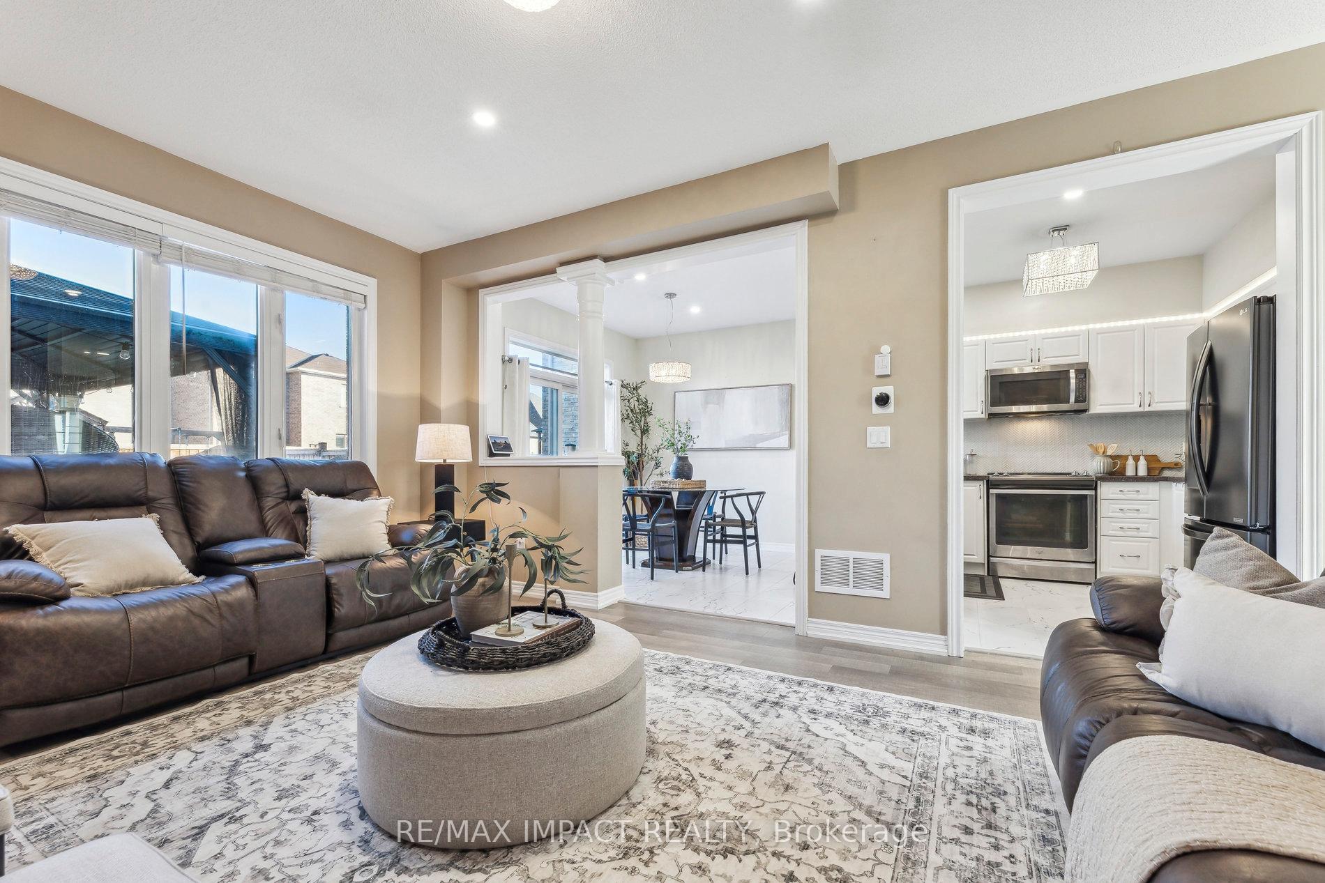 Photo 17 of 7 McDONALD Crescent, Clarington, Newcastle — HOMEH