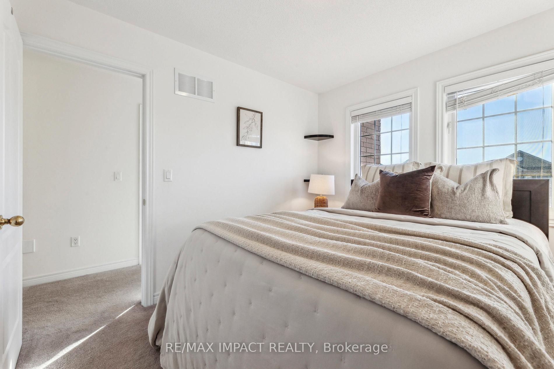 Photo 22 of 7 McDONALD Crescent, Clarington, Newcastle — HOMEH