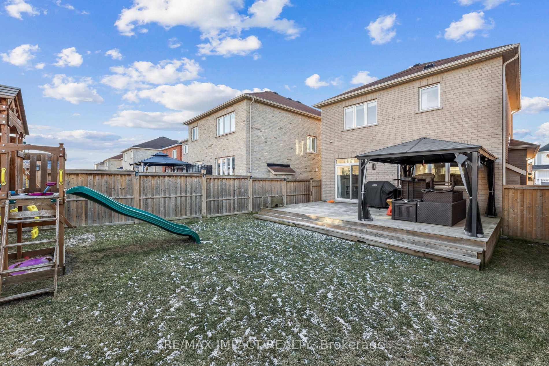 Photo 24 of 7 McDONALD Crescent, Clarington, Newcastle — HOMEH
