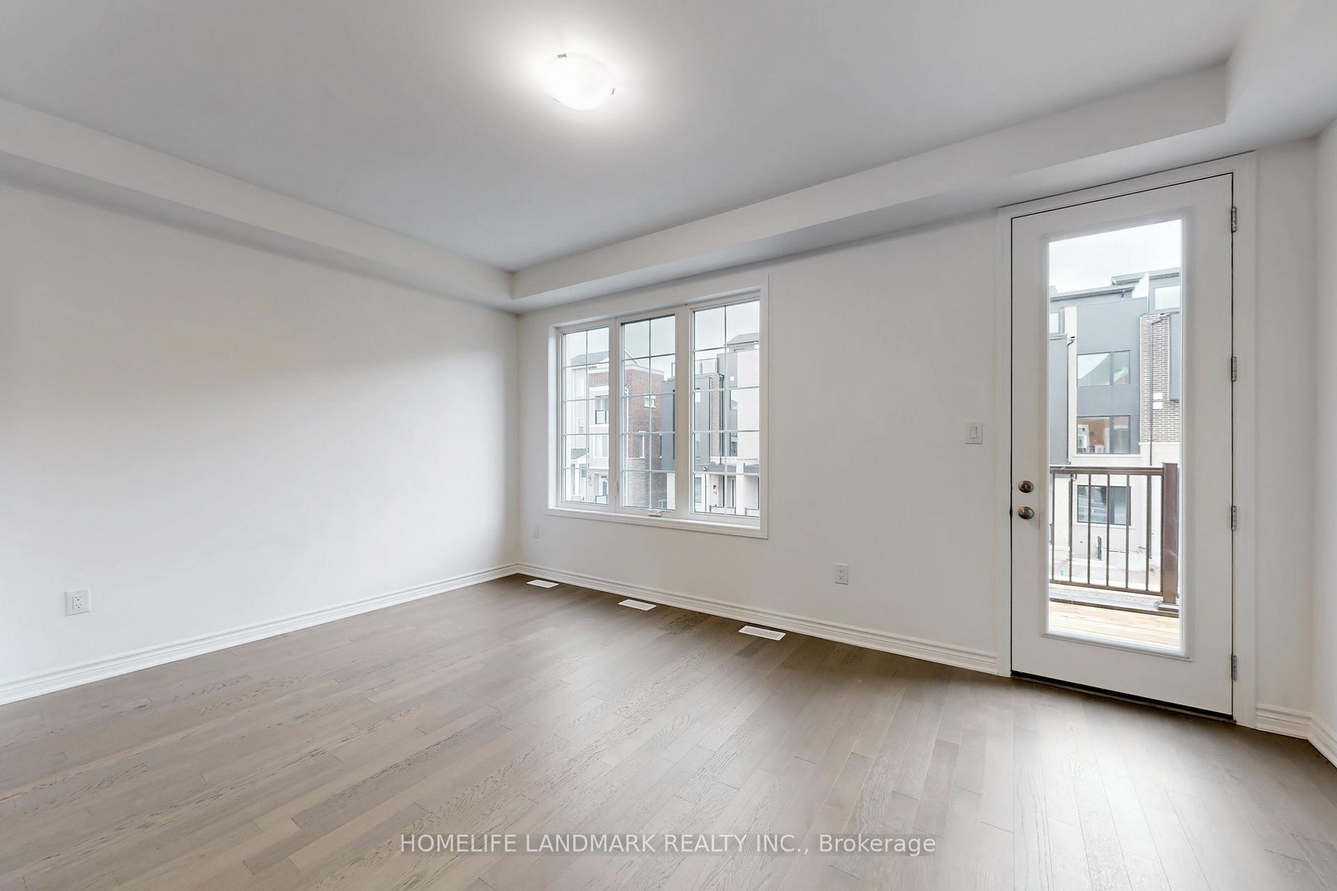 Photo 5 of 15 Avani Avenue, Markham, Victoria Square — HOMEH