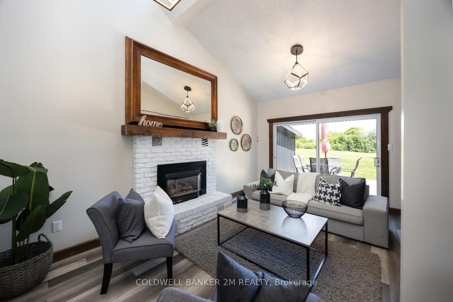 Photo 3 of 7559 Lakeridge Road, Uxbridge, Rural Uxbridge — HOMEH