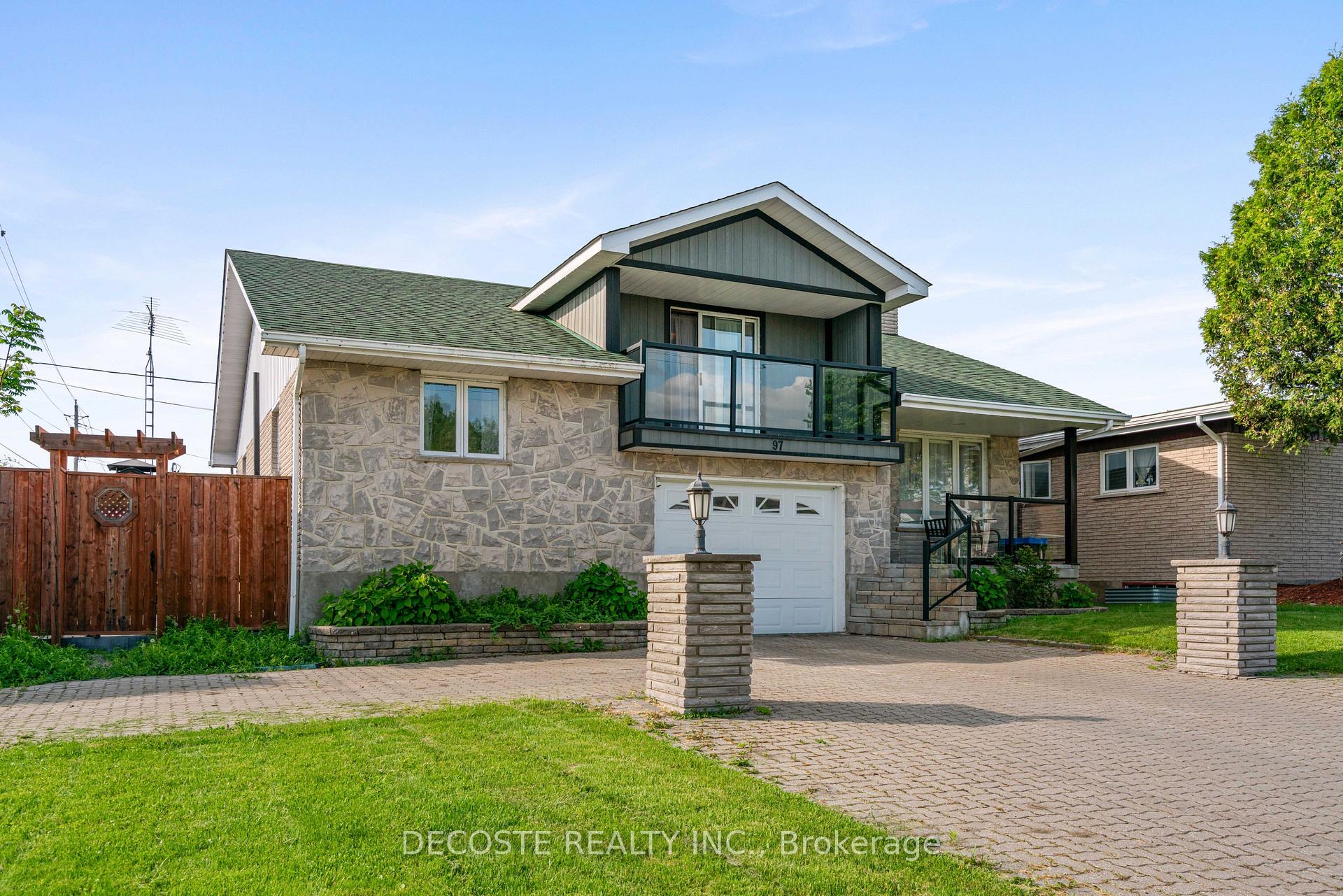 Photo 4 of 97 Clement Street, North Glengarry, Alexandria — HOMEH
