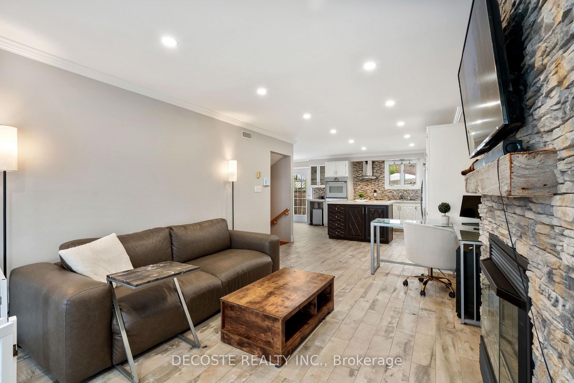 Photo 2 of 97 Clement Street, North Glengarry, Alexandria — HOMEH