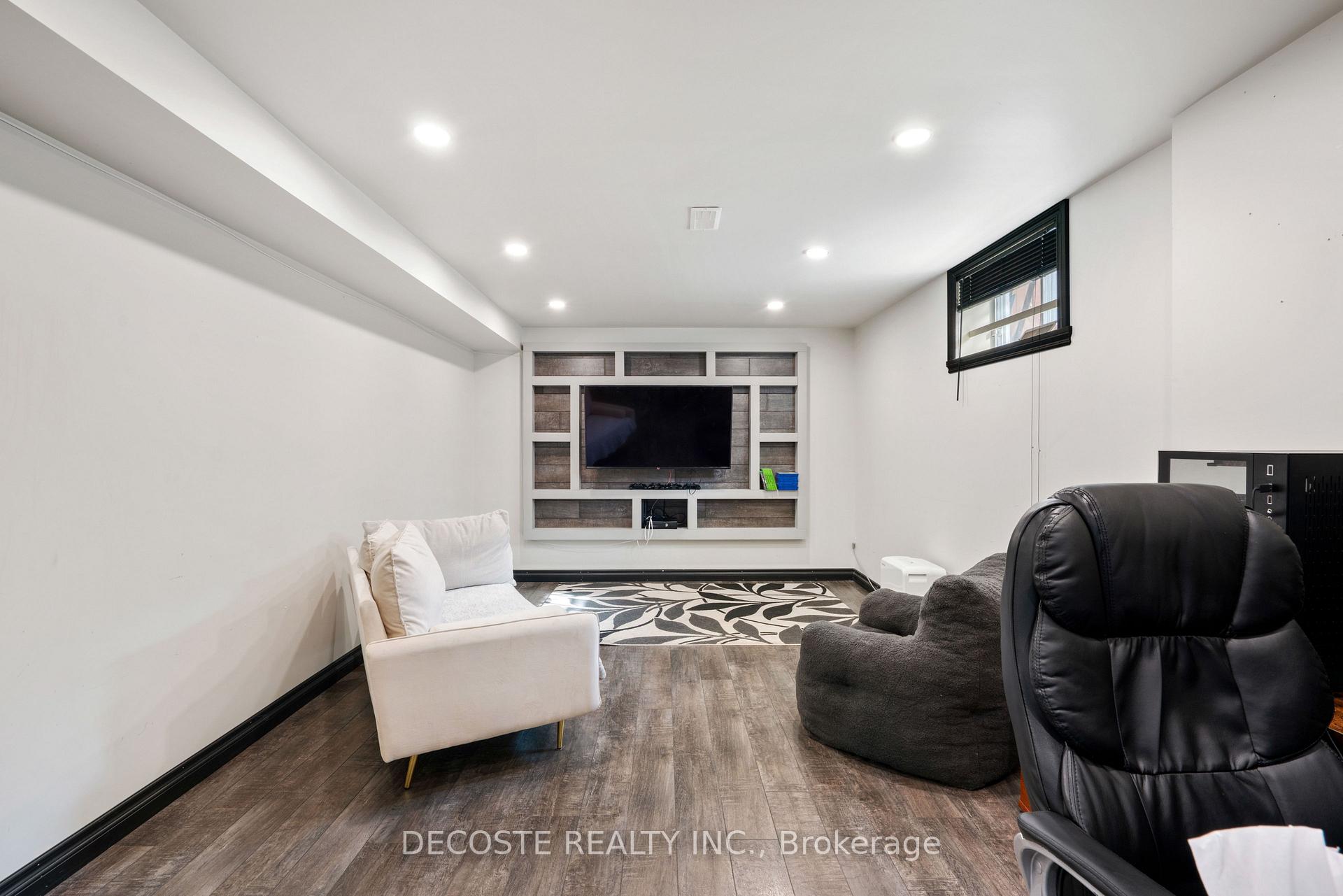 Photo 26 of 97 Clement Street, North Glengarry, Alexandria — HOMEH