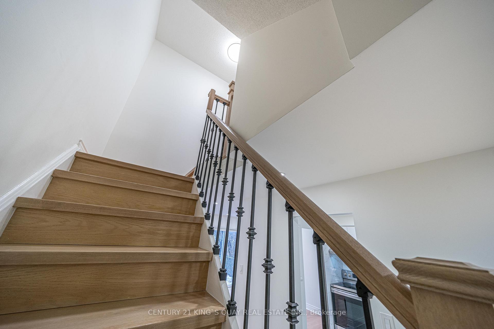 Photo 5 of 55 Hornchurch Crescent, Markham, Milliken Mills East — HOMEH