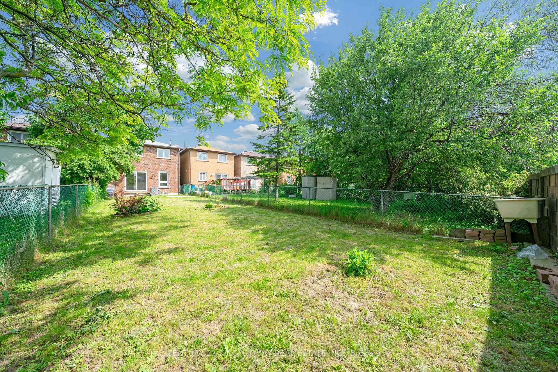 Photo 9 of 55 Hornchurch Crescent, Markham, Milliken Mills East — HOMEH