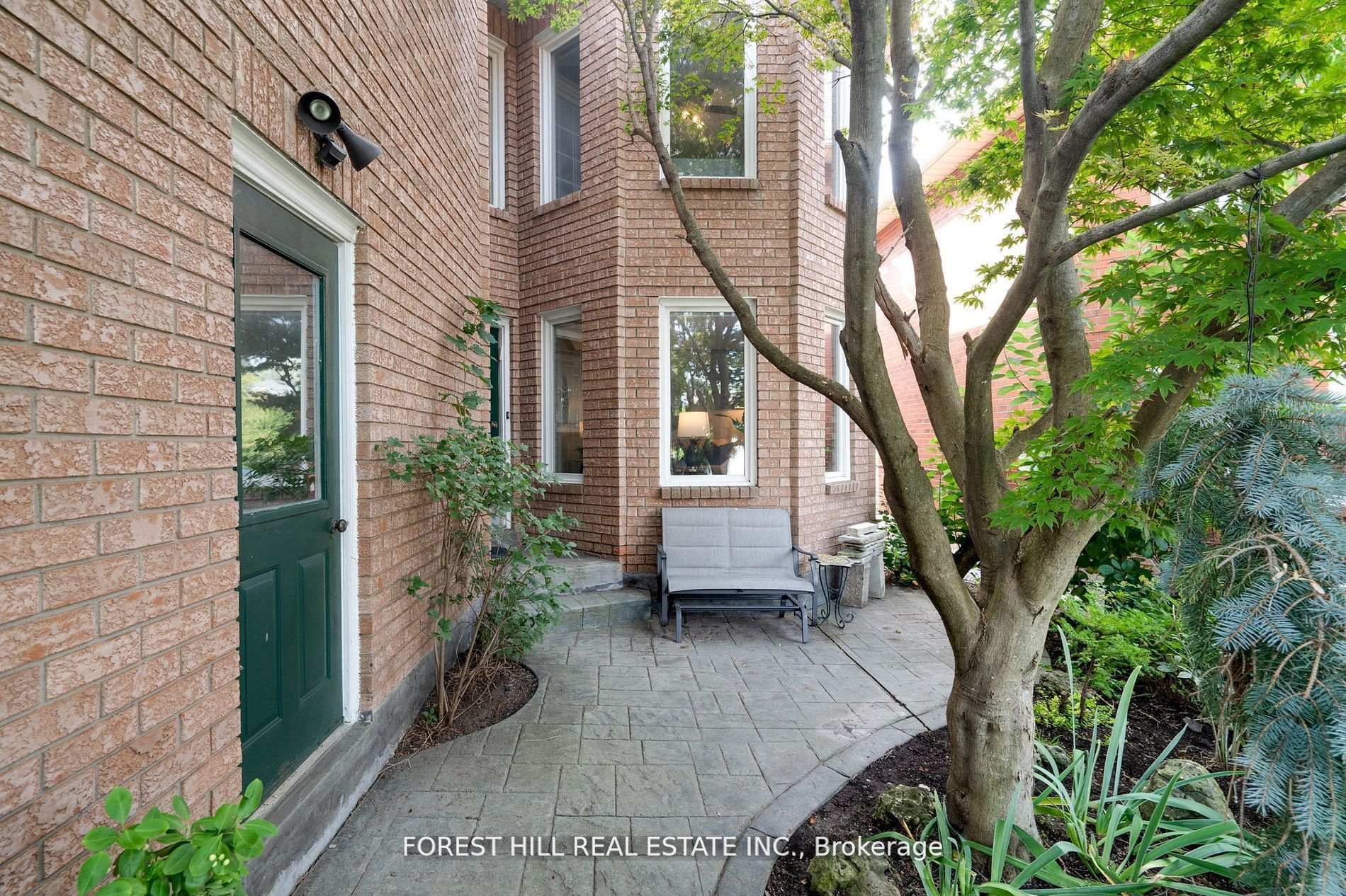 Photo 4 of 109 Downing Boulevard, Vaughan, Uplands — HOMEH