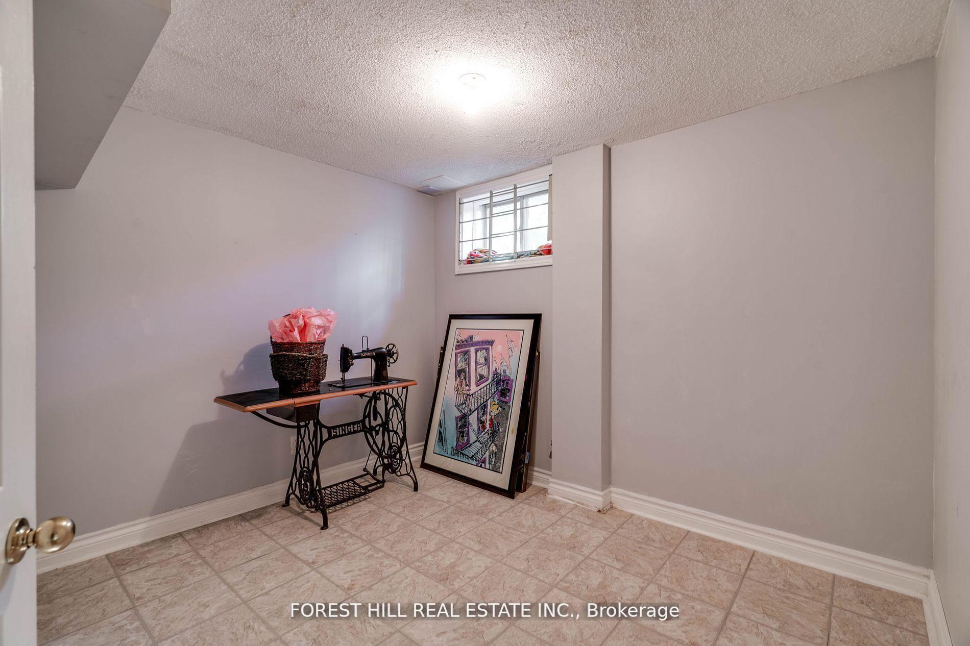 Photo 37 of 109 Downing Boulevard, Vaughan, Uplands — HOMEH