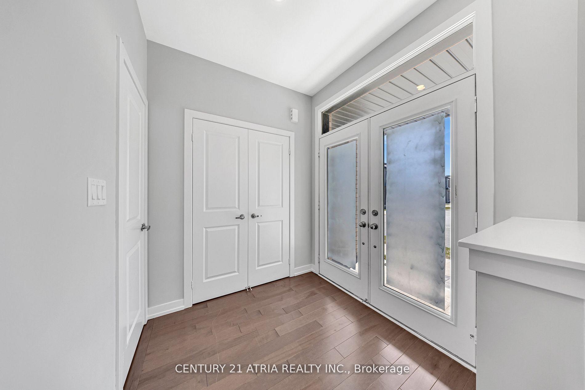 Photo 4 of 10 Sam Priestley Avenue, Markham, Cornell — HOMEH