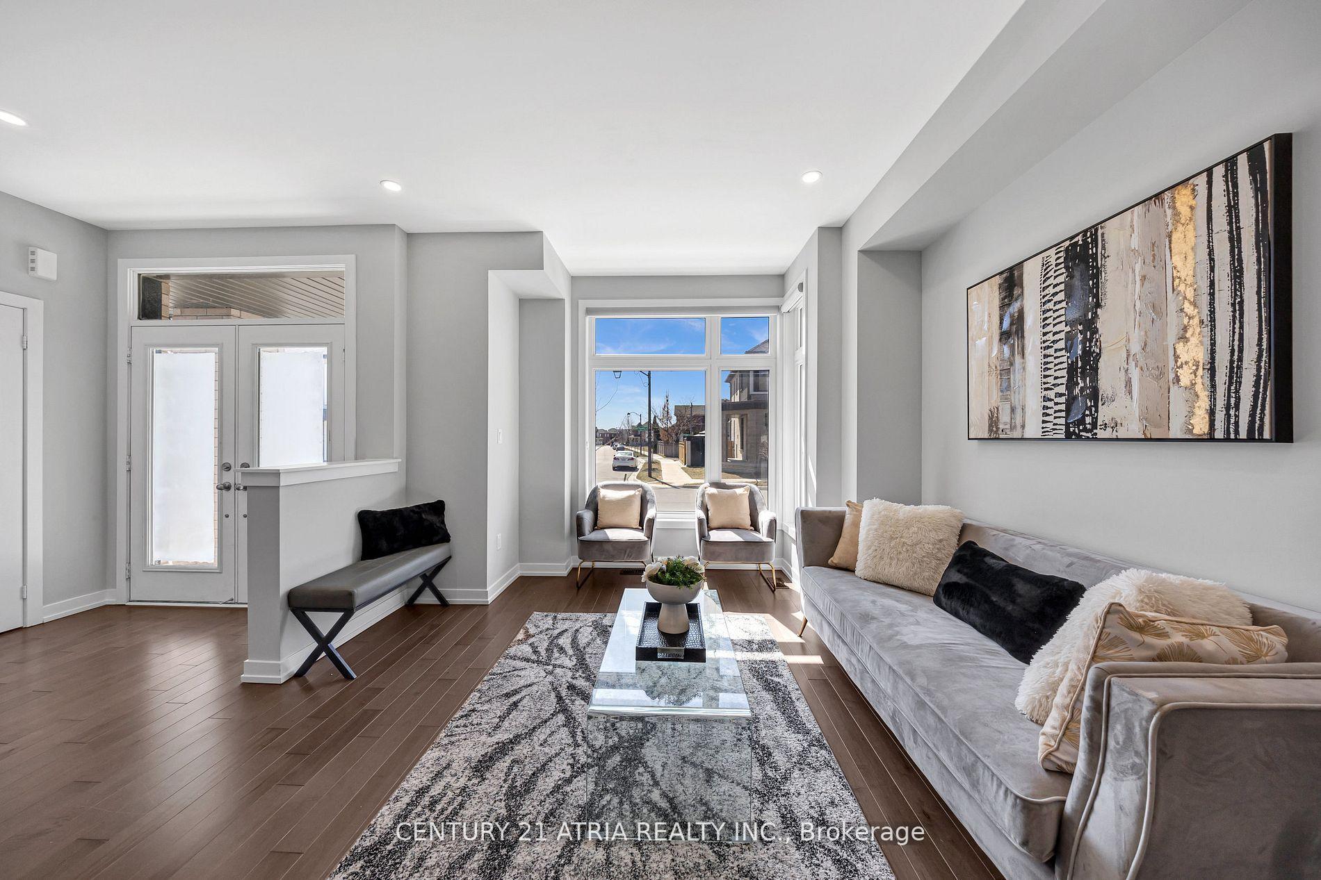 Photo 2 of 10 Sam Priestley Avenue, Markham, Cornell — HOMEH