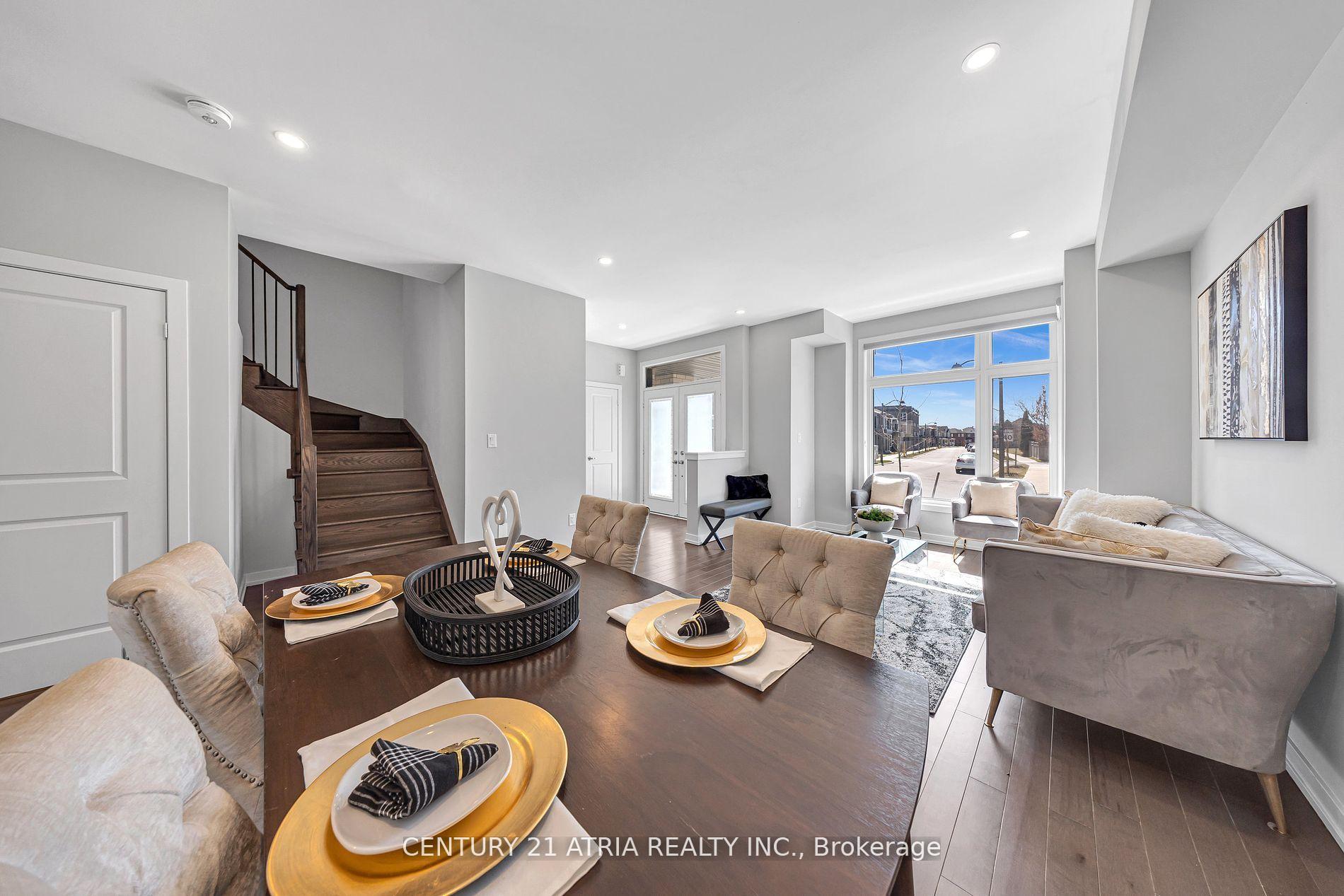 Photo 5 of 10 Sam Priestley Avenue, Markham, Cornell — HOMEH