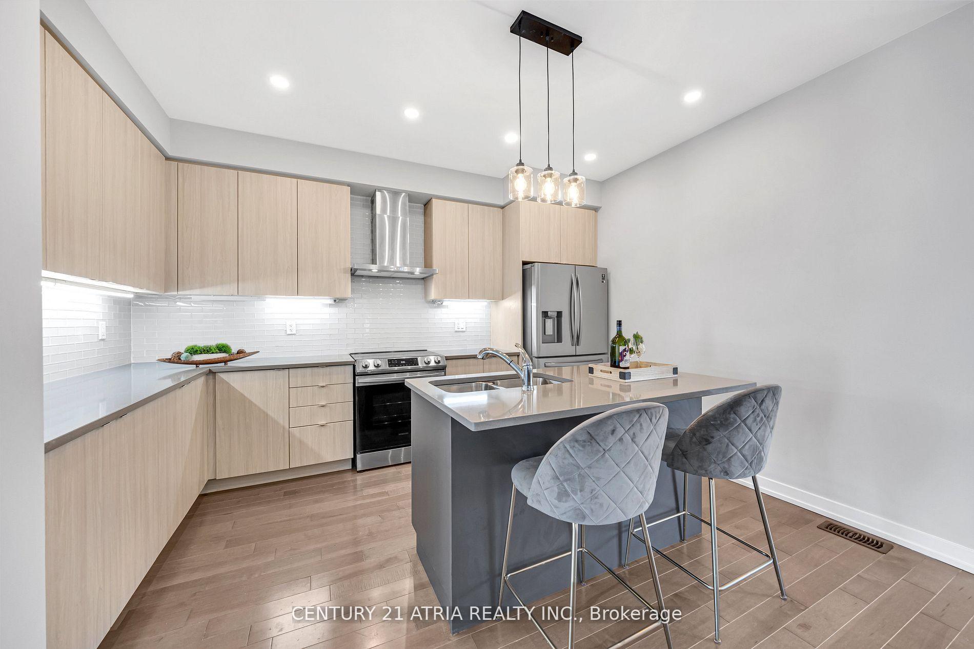 Photo 14 of 10 Sam Priestley Avenue, Markham, Cornell — HOMEH