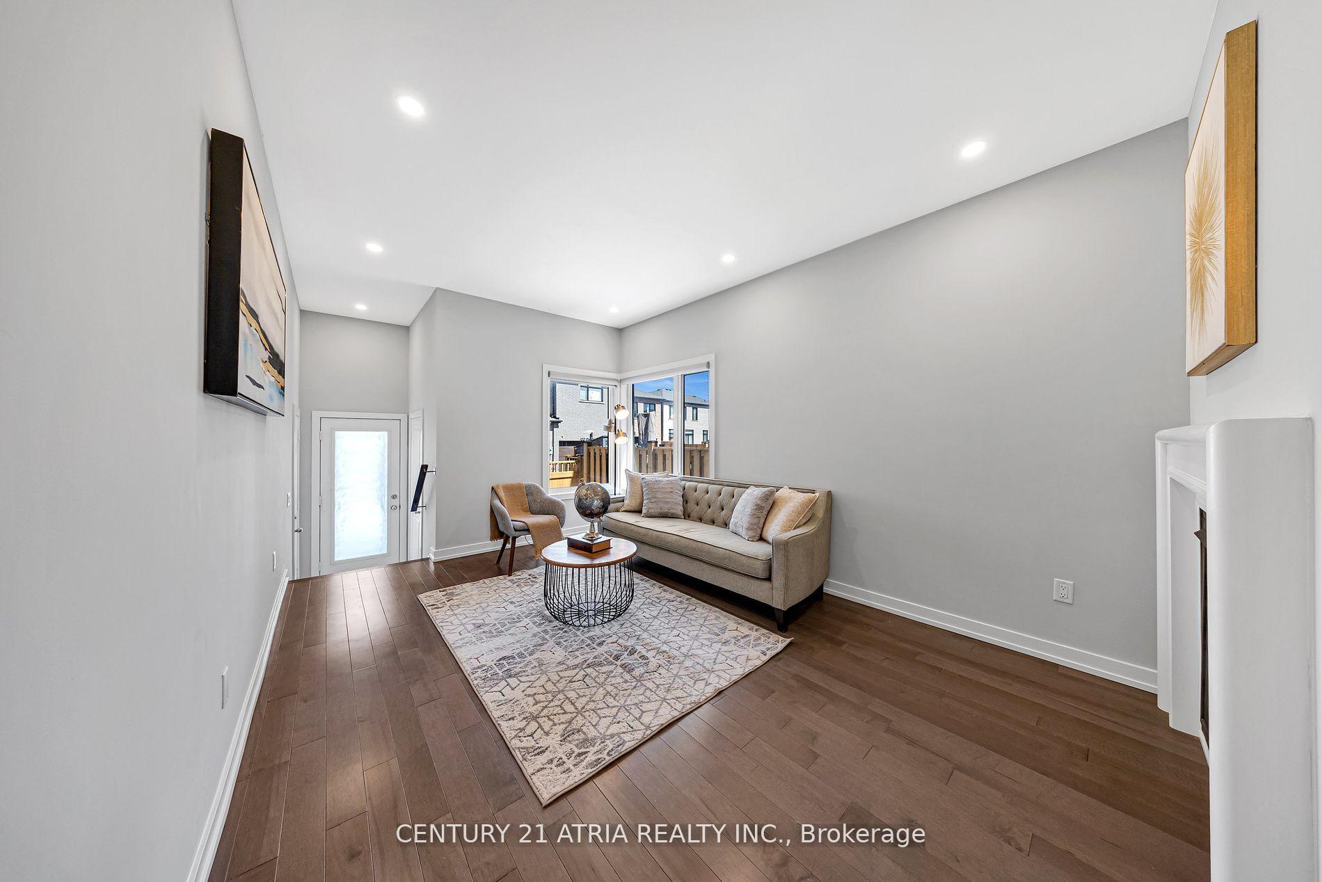 Photo 15 of 10 Sam Priestley Avenue, Markham, Cornell — HOMEH