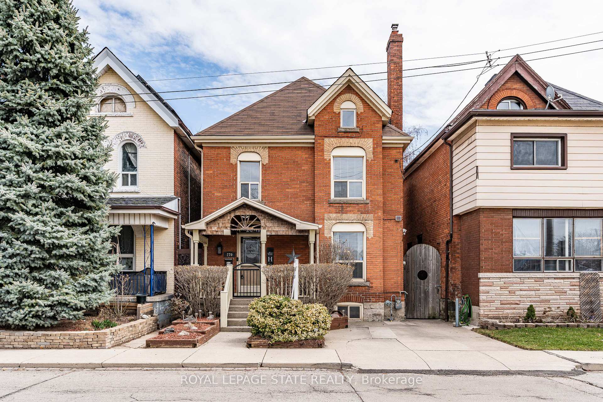 Front of 270 Sanford Avenue N