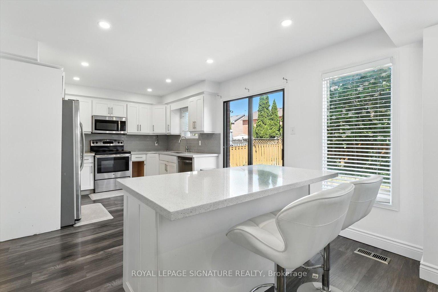 Photo 12 of 68 Magill Drive, Ajax, Central — HOMEH