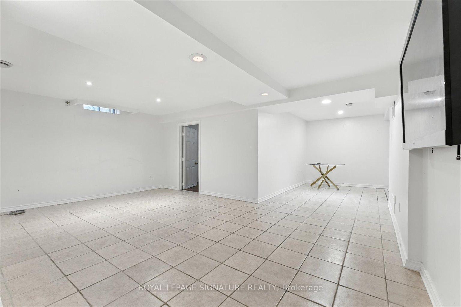 Photo 30 of 68 Magill Drive, Ajax, Central — HOMEH