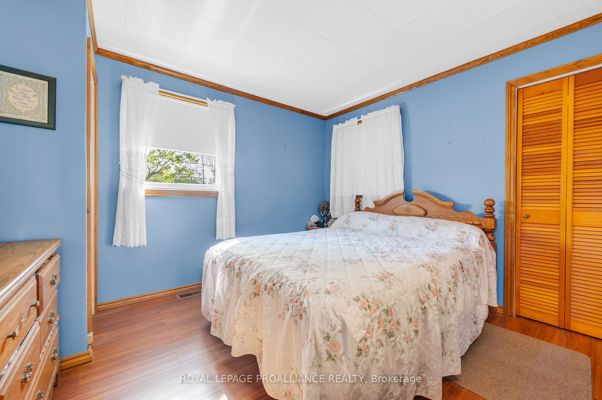 Photo 12 of 103 Marshall Road, Belleville, Belleville Ward — HOMEH