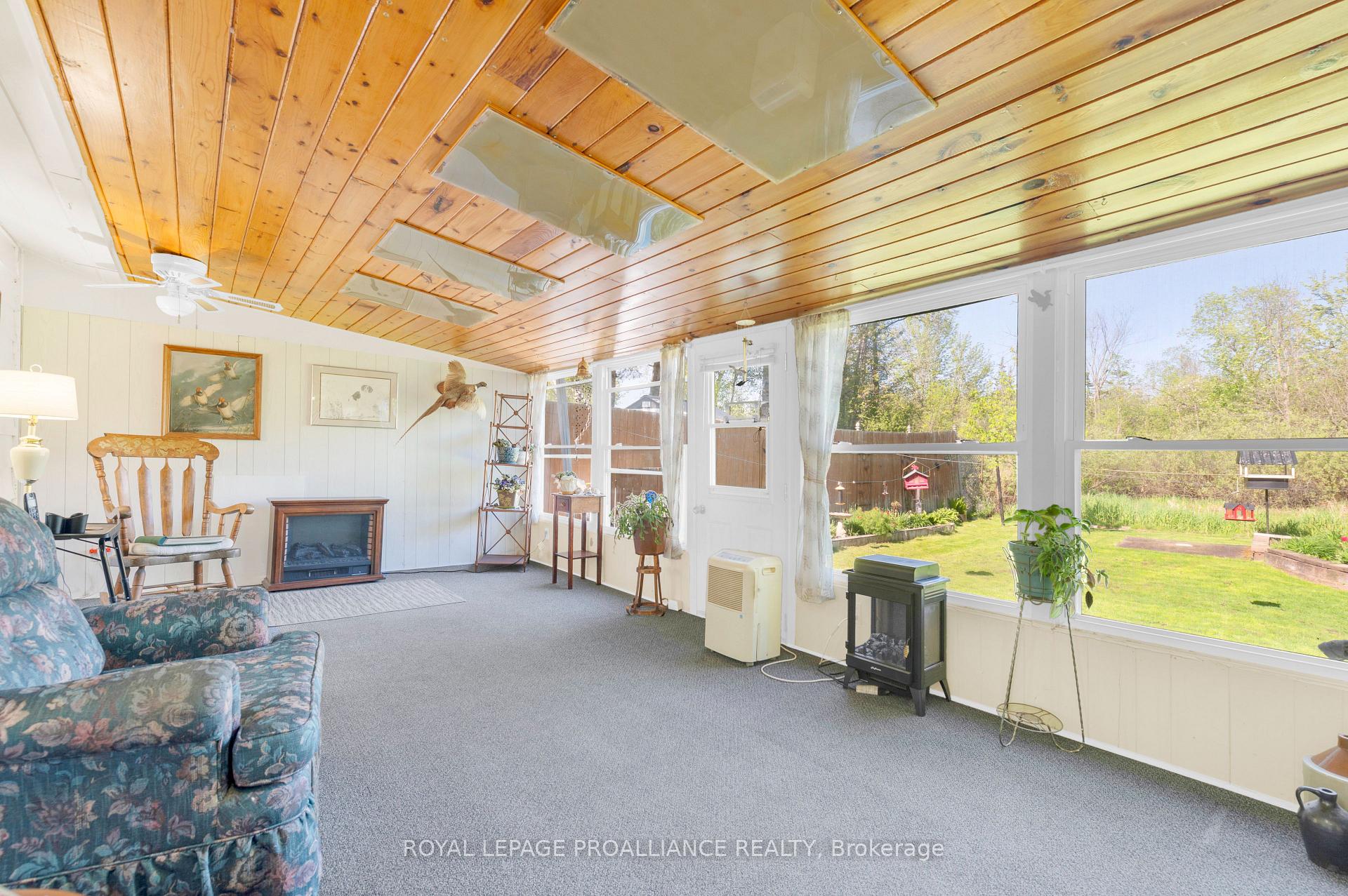 Photo 20 of 103 Marshall Road, Belleville, Belleville Ward — HOMEH
