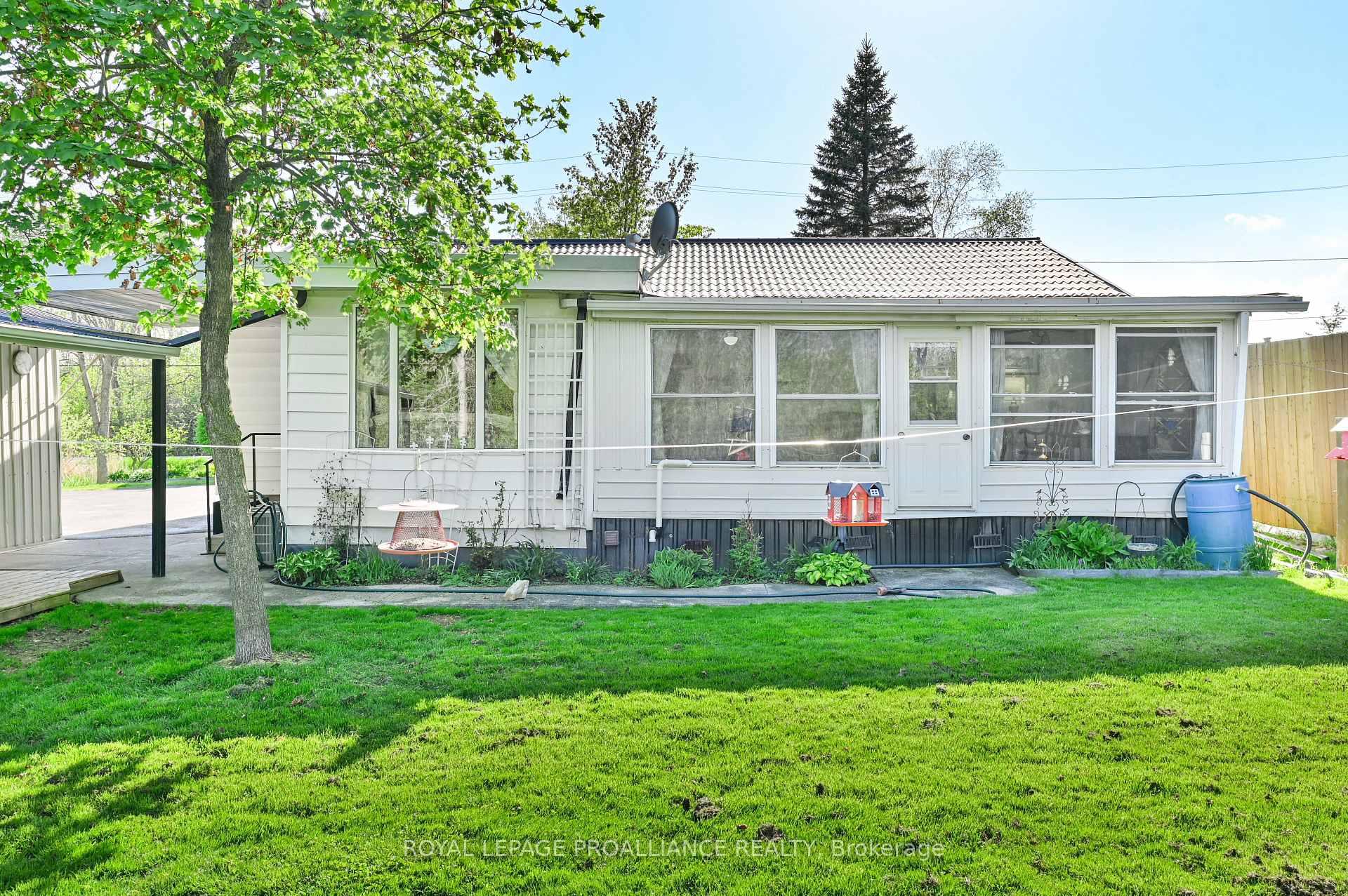 Photo 37 of 103 Marshall Road, Belleville, Belleville Ward — HOMEH