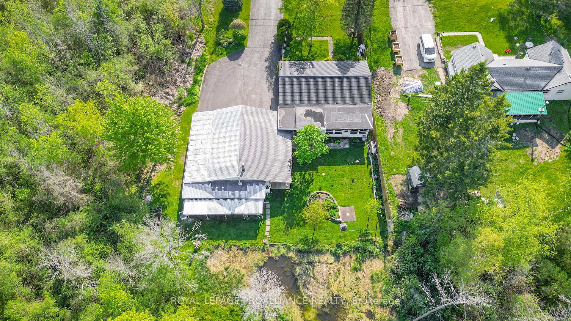 Photo 36 of 103 Marshall Road, Belleville, Belleville Ward — HOMEH