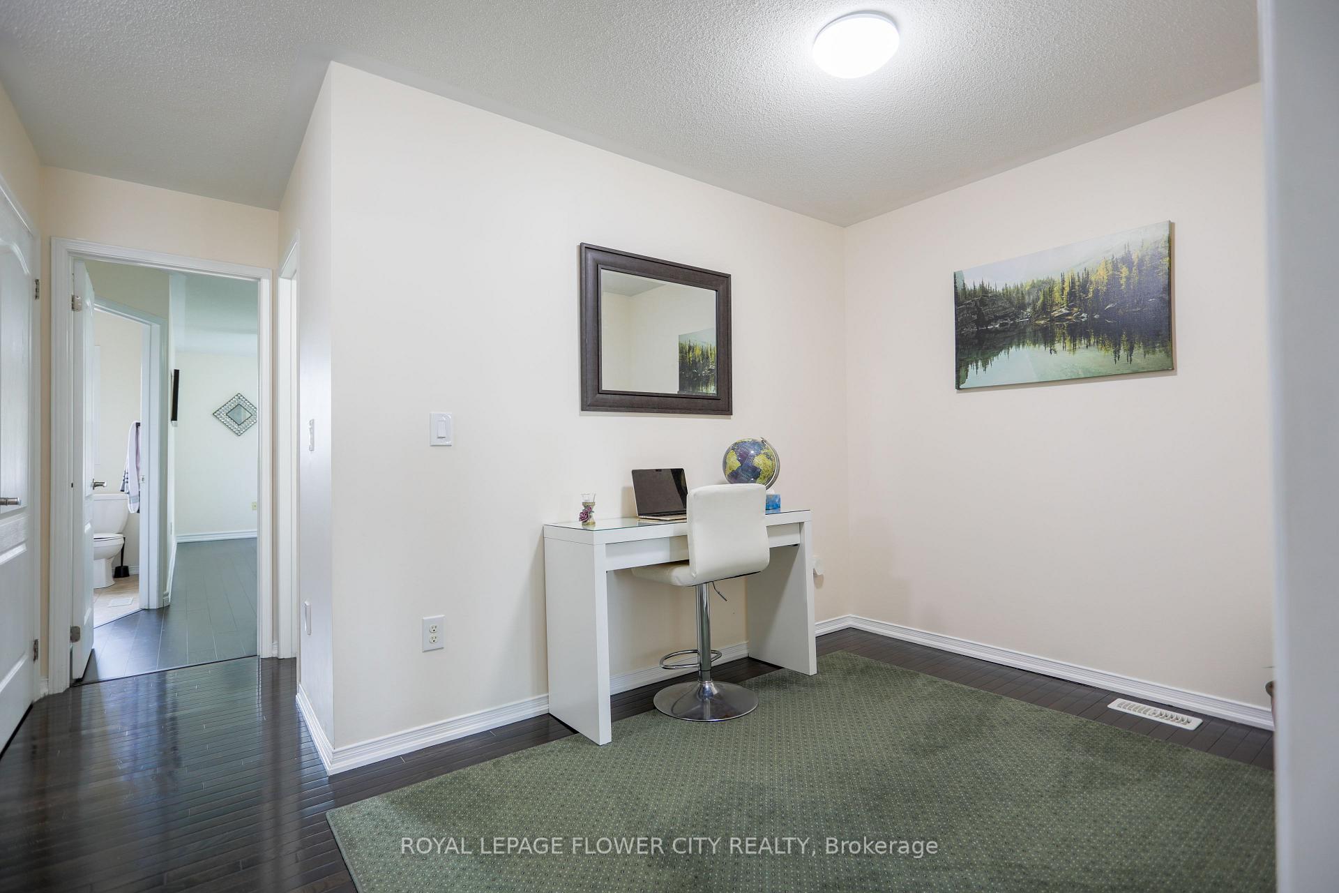 Photo 9 of 42 Lander Crescent N, Clarington, Bowmanville — HOMEH