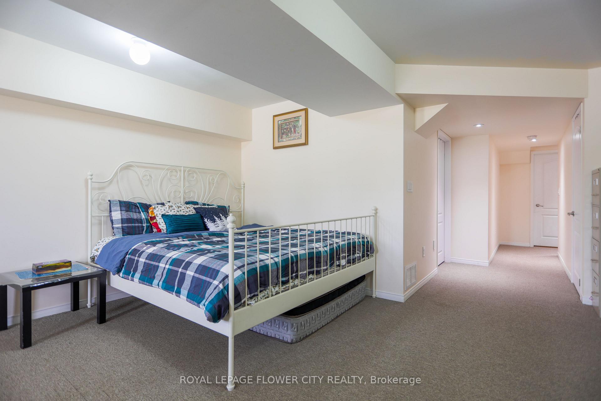 Photo 21 of 42 Lander Crescent N, Clarington, Bowmanville — HOMEH