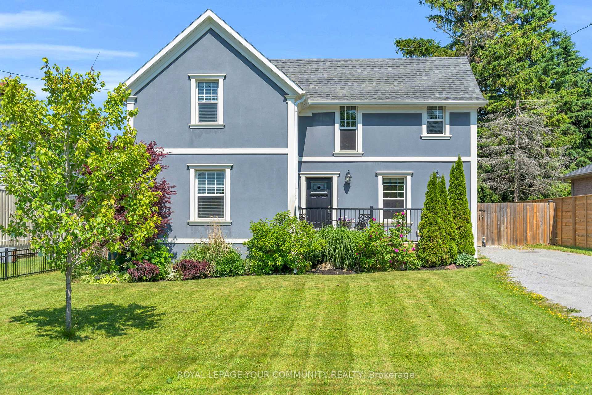 Front of 21039 Dalton Road