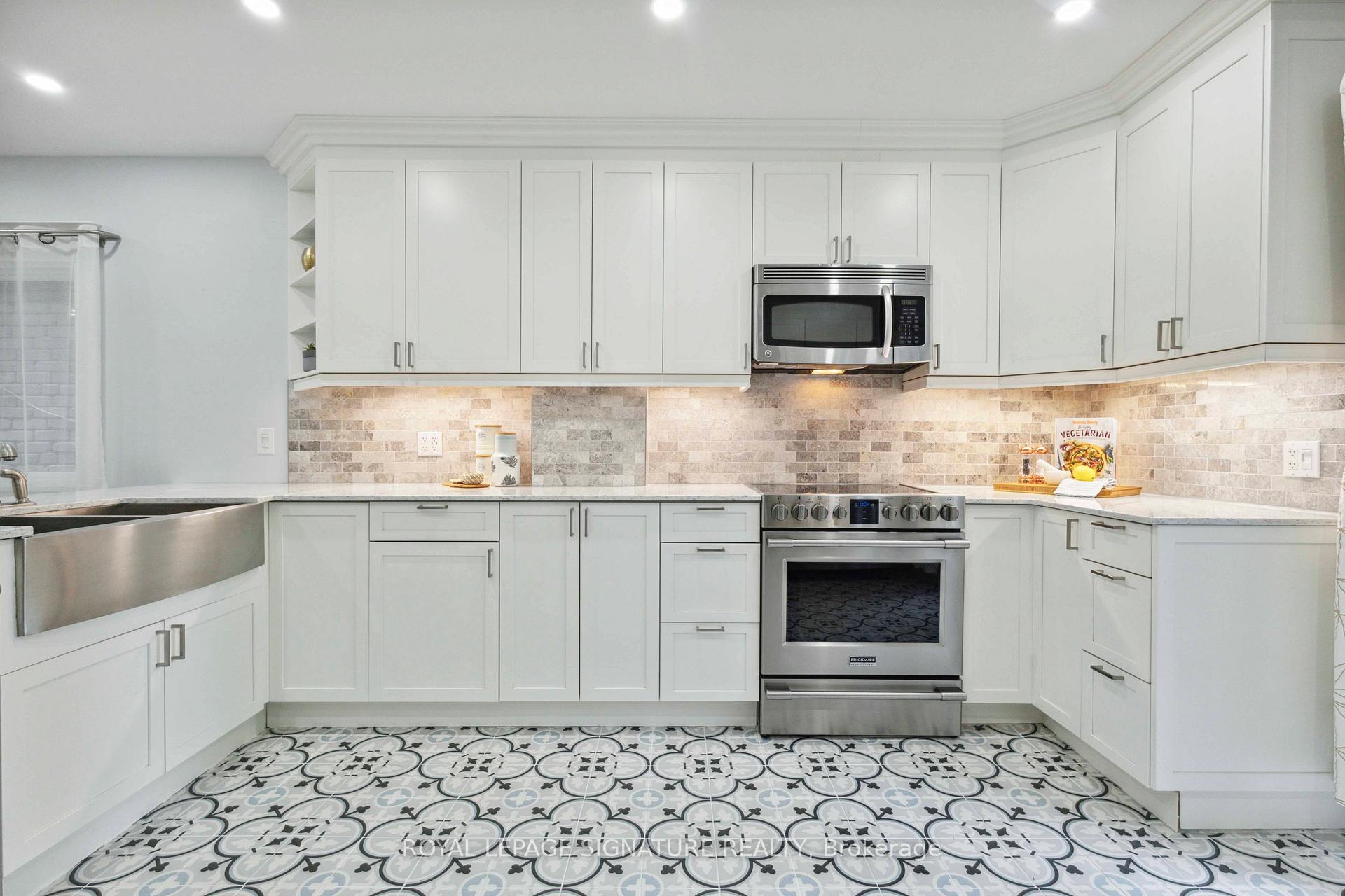 Photo 6 of 368 Coxwell Avenue, Toronto, Greenwood-Coxwell — HOMEH
