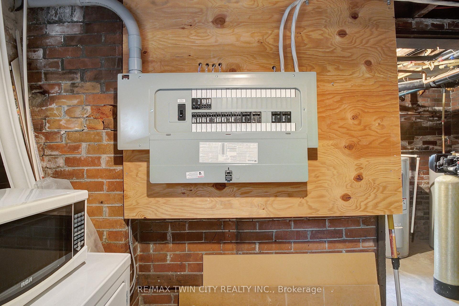 Photo 25 of 67 Moore Avenue, Kitchener — HOMEH