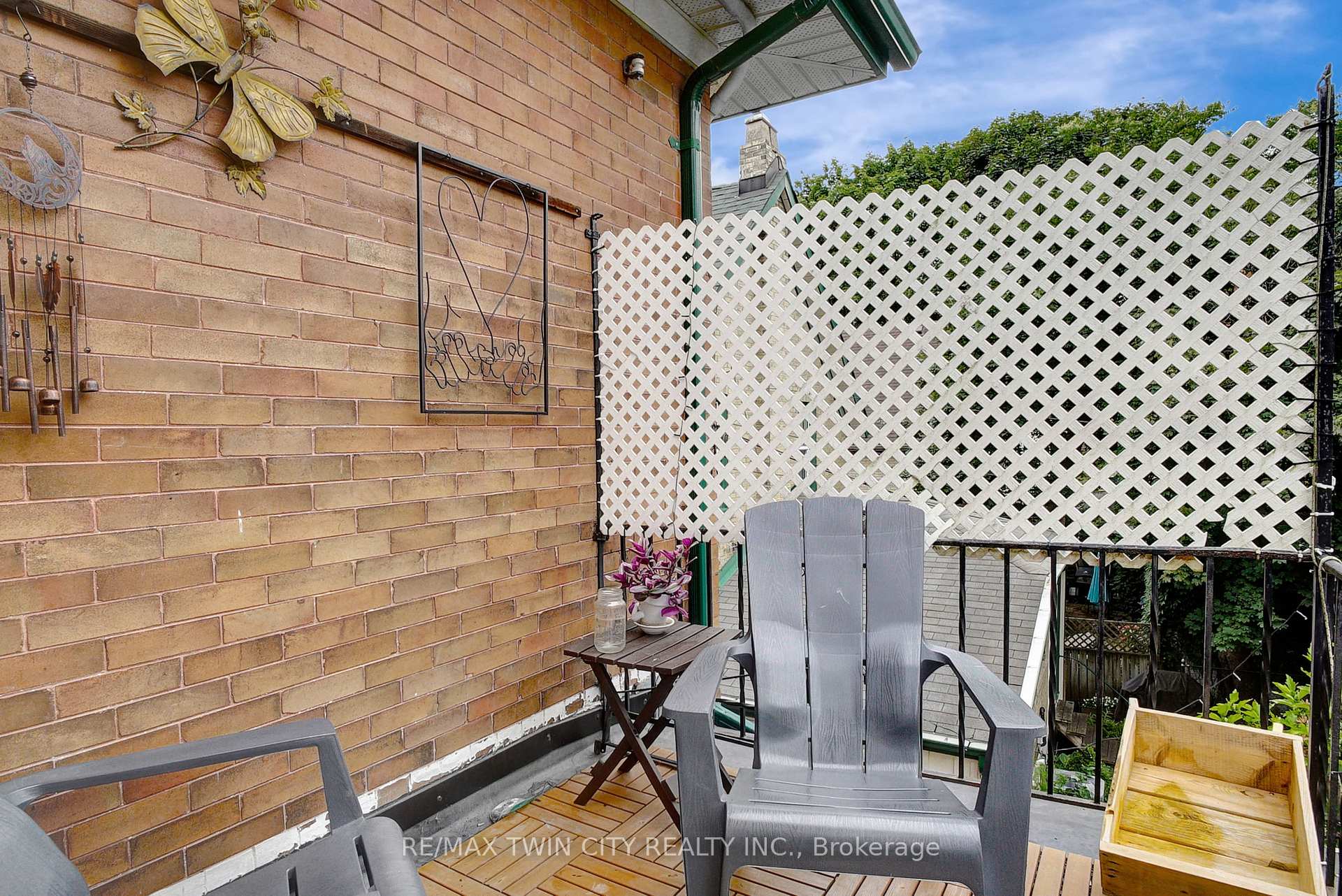 Photo 33 of 67 Moore Avenue, Kitchener — HOMEH