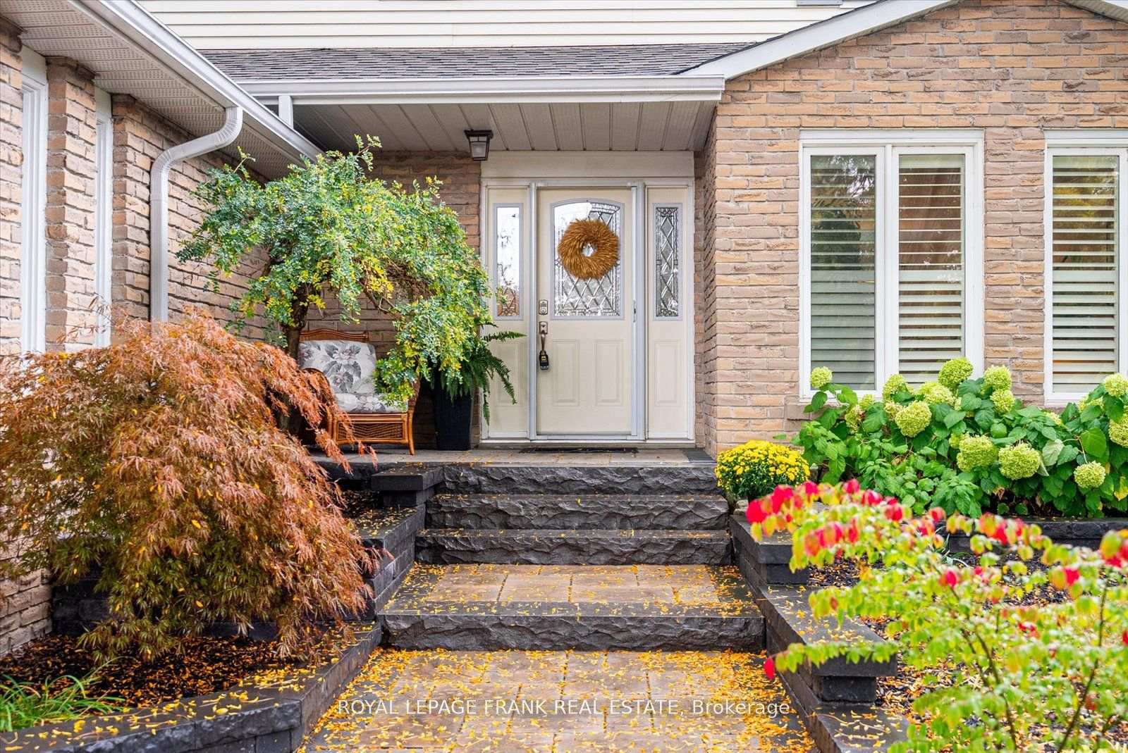 Photo 5 of 14 Mattawa Court, Whitby, Lynde Creek — HOMEH