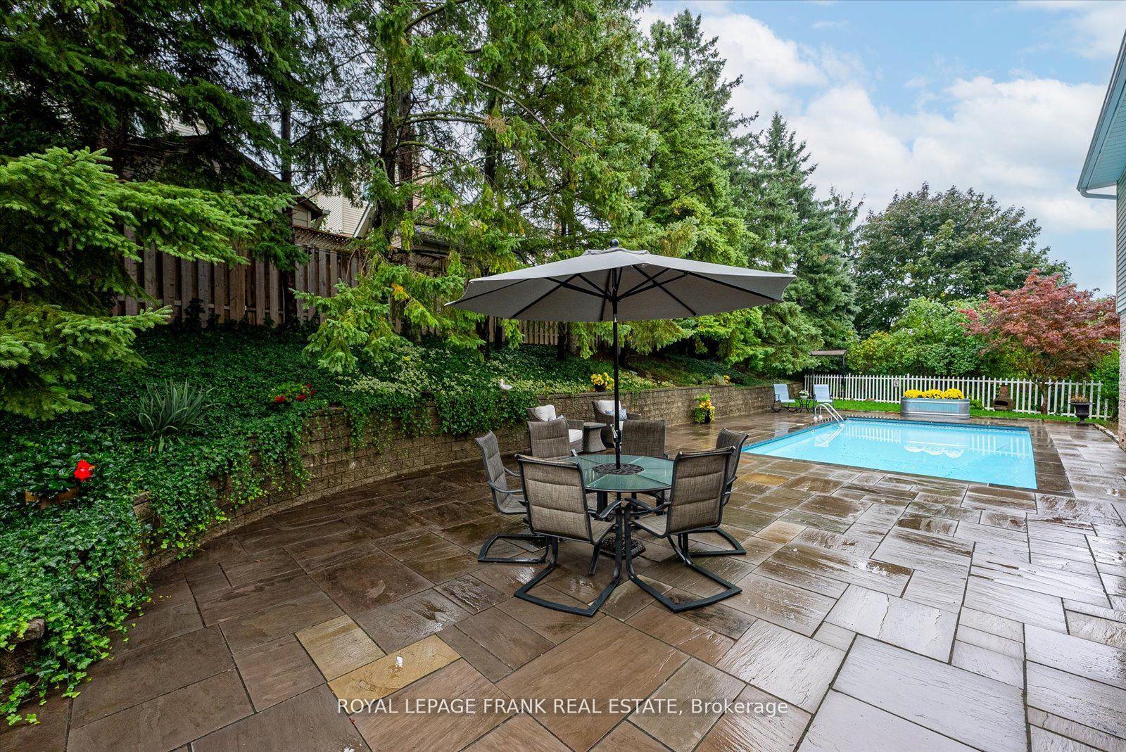 Photo 34 of 14 Mattawa Court, Whitby, Lynde Creek — HOMEH