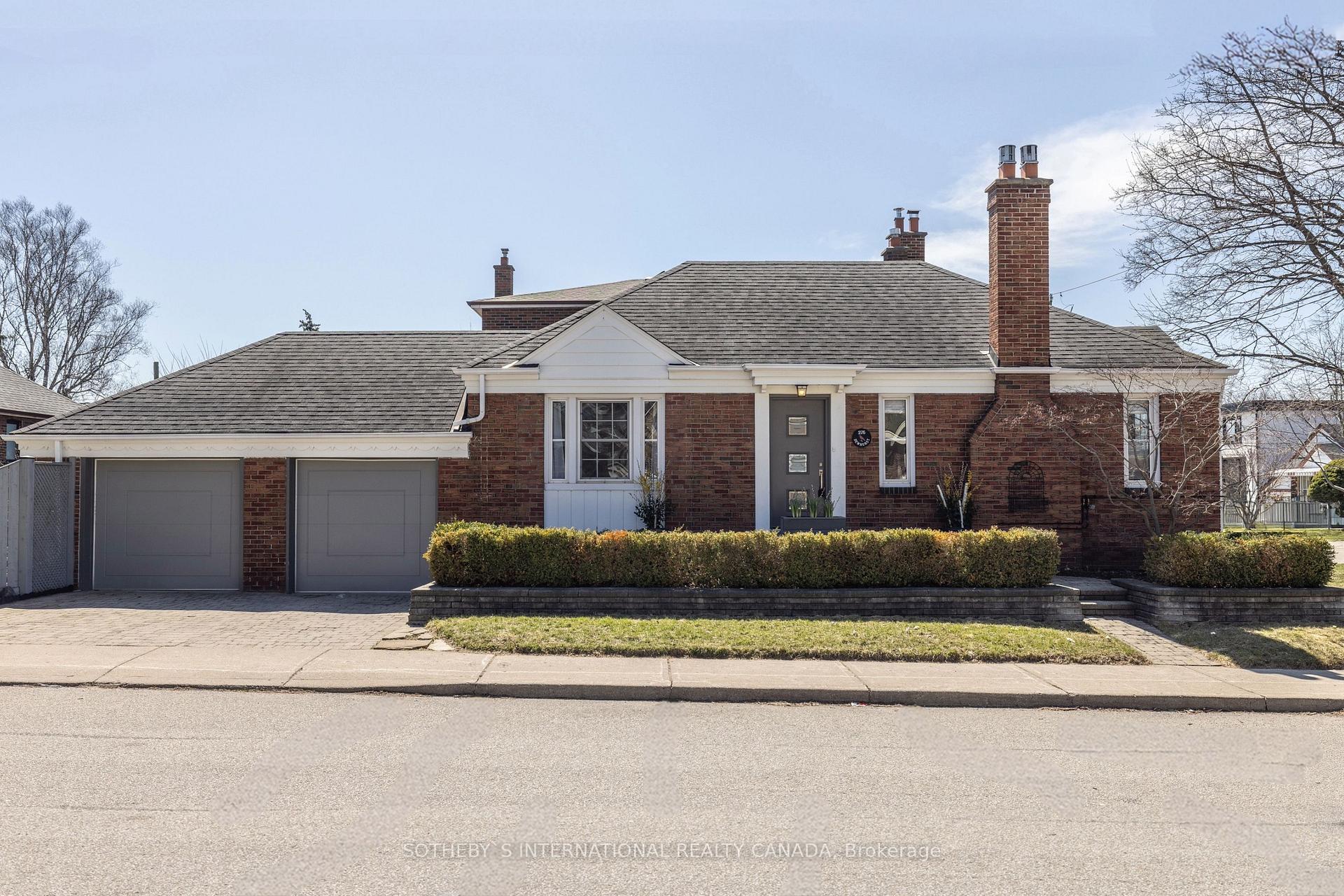 Front of 275 Dewhurst Boulevard N