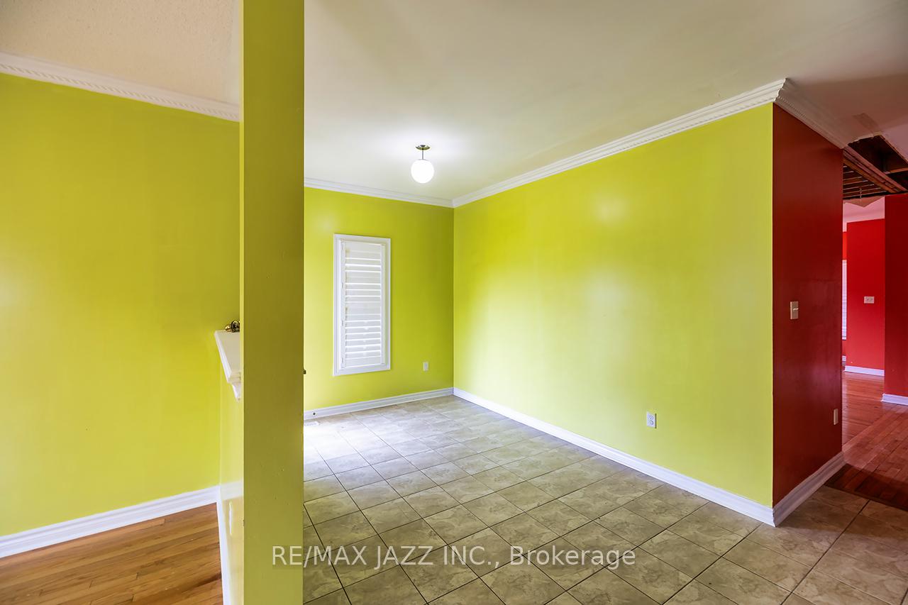 Photo 17 of 57 McBride Avenue, Clarington, Bowmanville — HOMEH