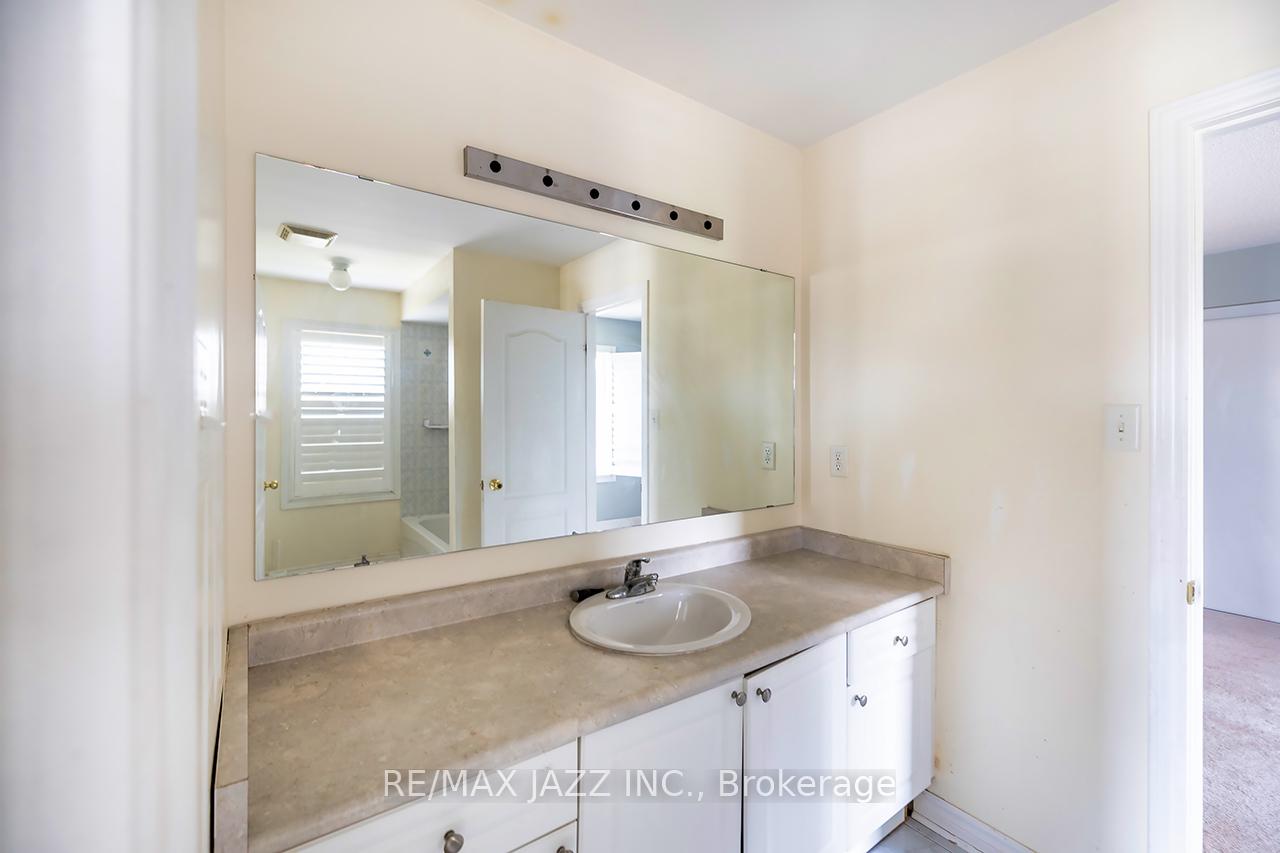 Photo 4 of 57 McBride Avenue, Clarington, Bowmanville — HOMEH
