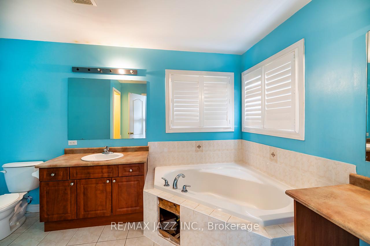 Photo 12 of 57 McBride Avenue, Clarington, Bowmanville — HOMEH